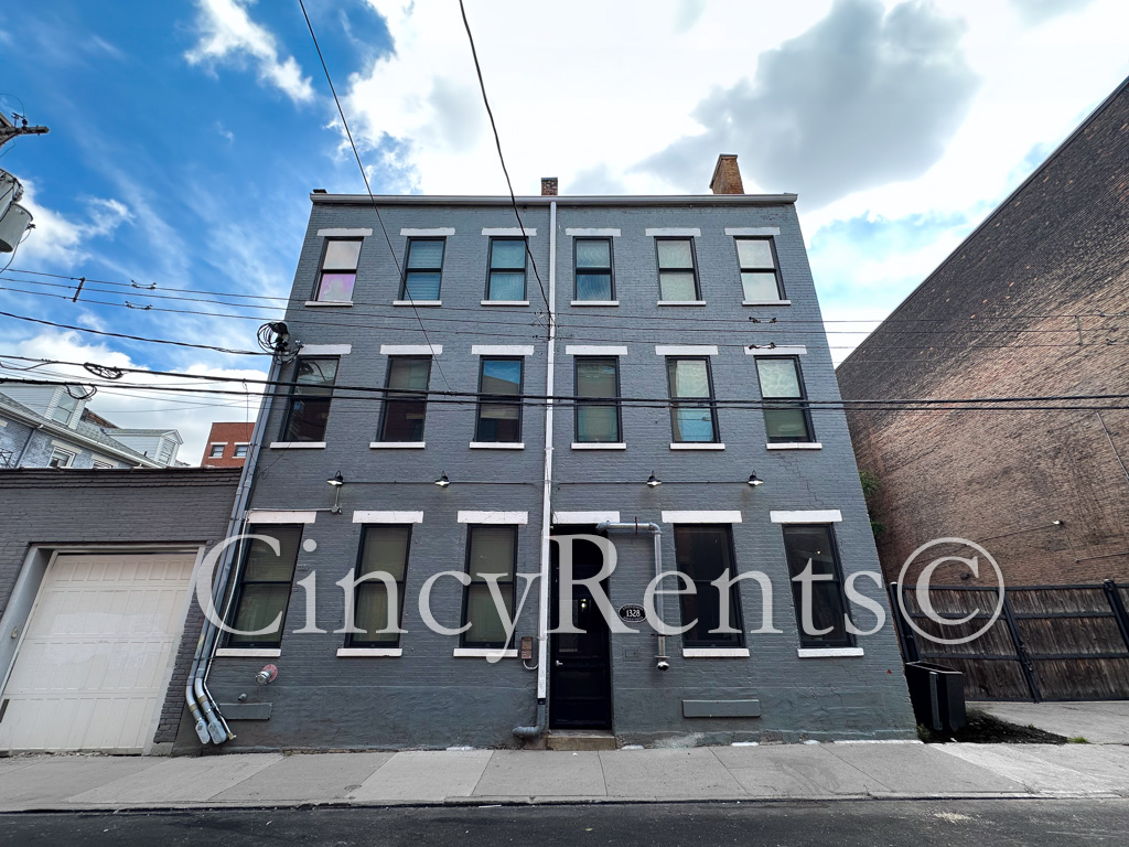 1328 Republic St 102