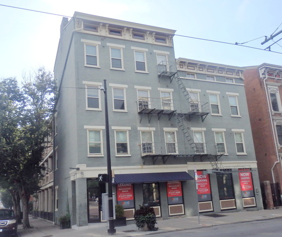 1403 Race Street 4