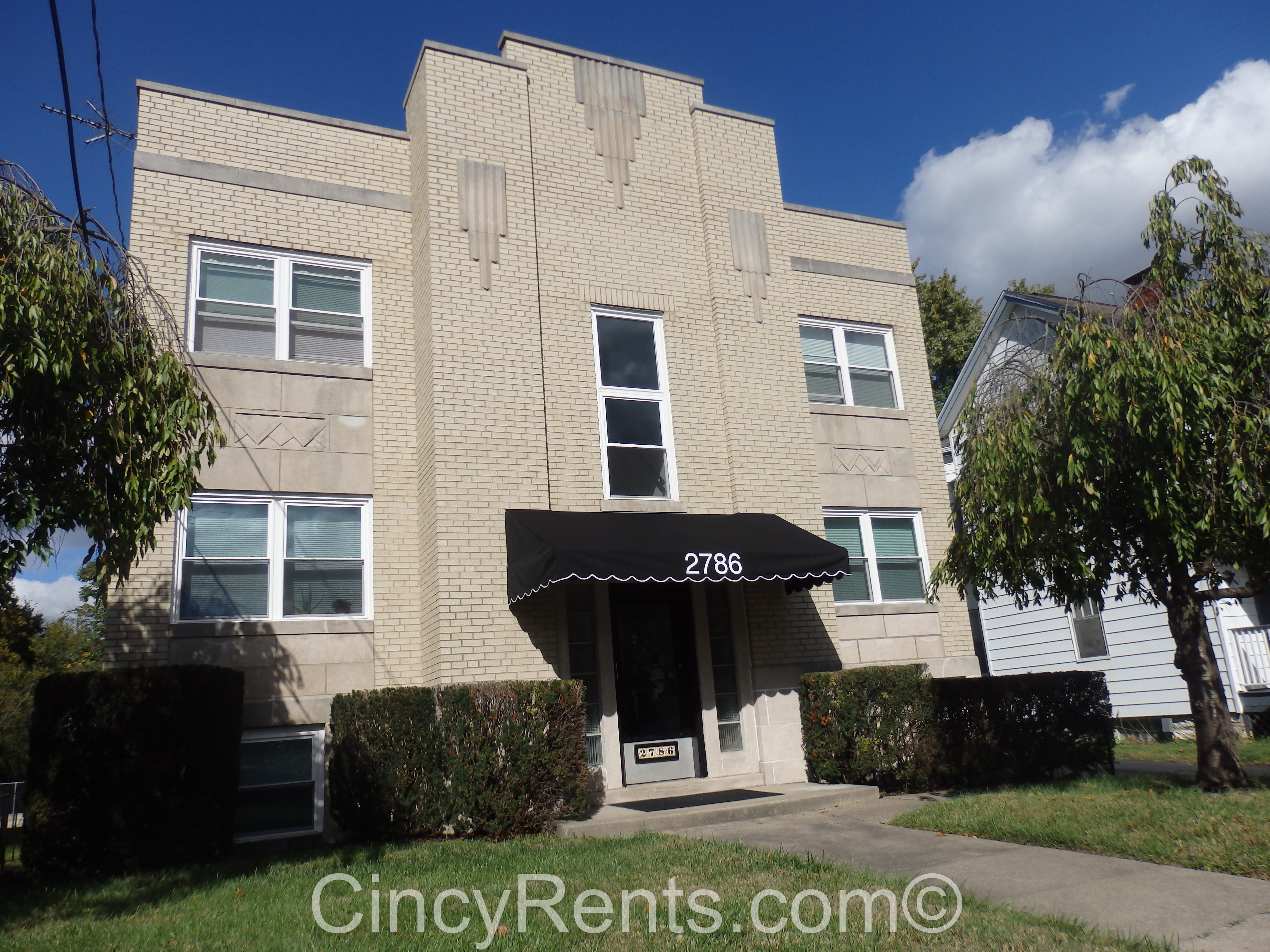 2786 Observatory Avenue 10