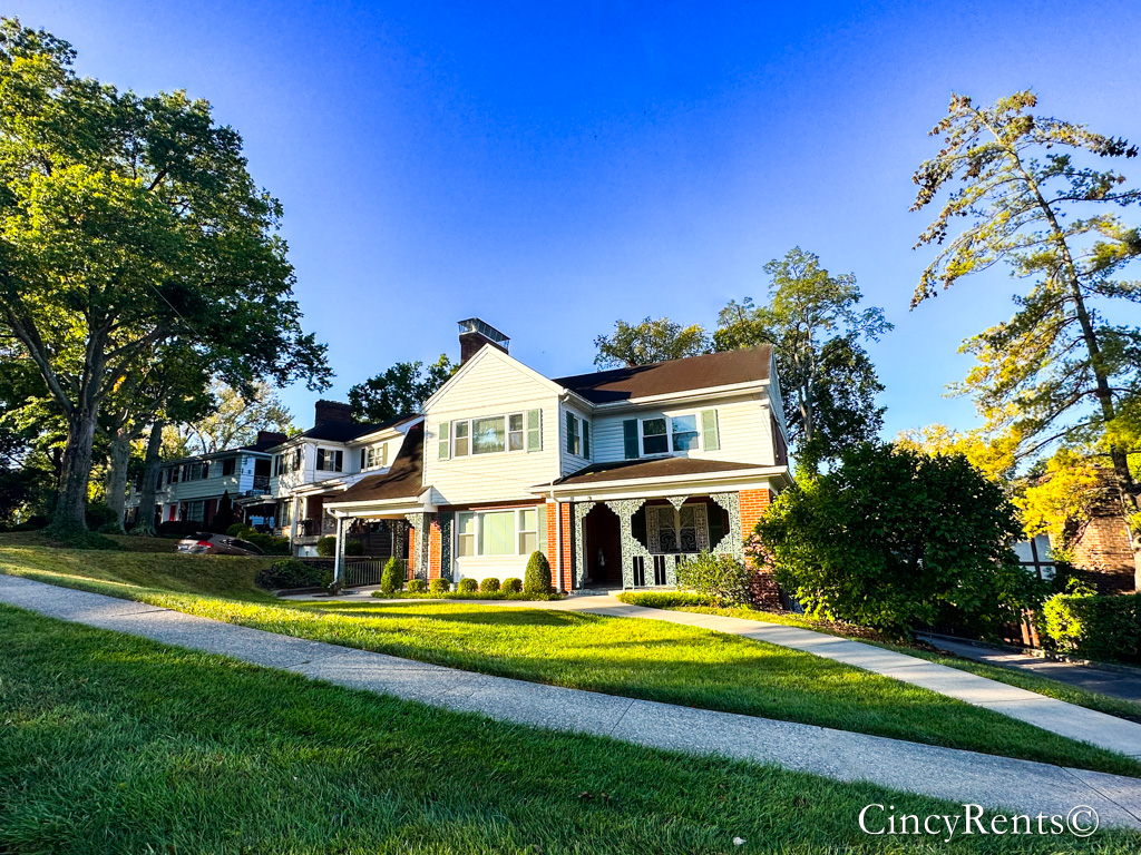 3321 Mowbray Lane