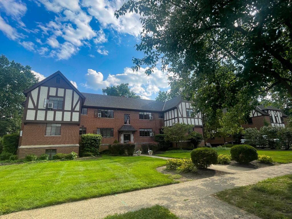 Mariemont Cincinnati Apartment For Rent 6807 Wooster Pike 5